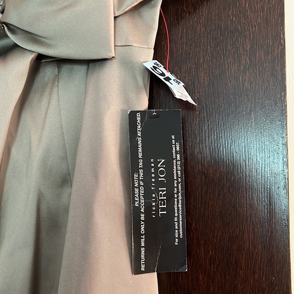 NWT TERI JON Luxury bow Mother of the bride dress - Picture 4 of 4